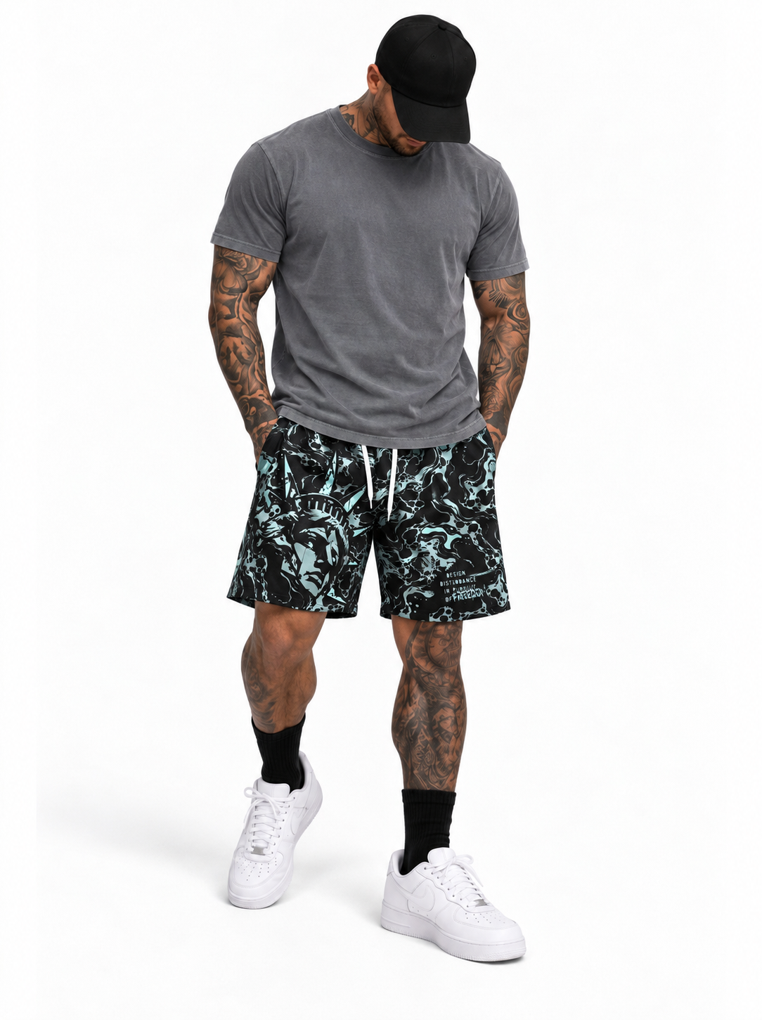 MEN'S STREETWEAR FASHION SHORTS